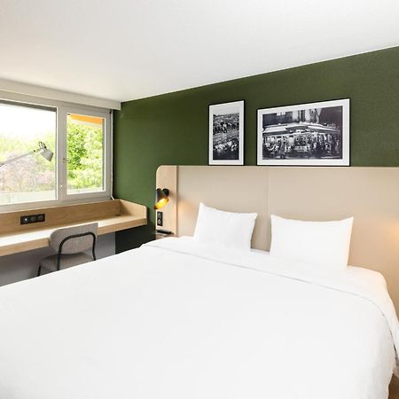 Campanile Les Ulis - Courtaboeuf Hotel Kültér fotó