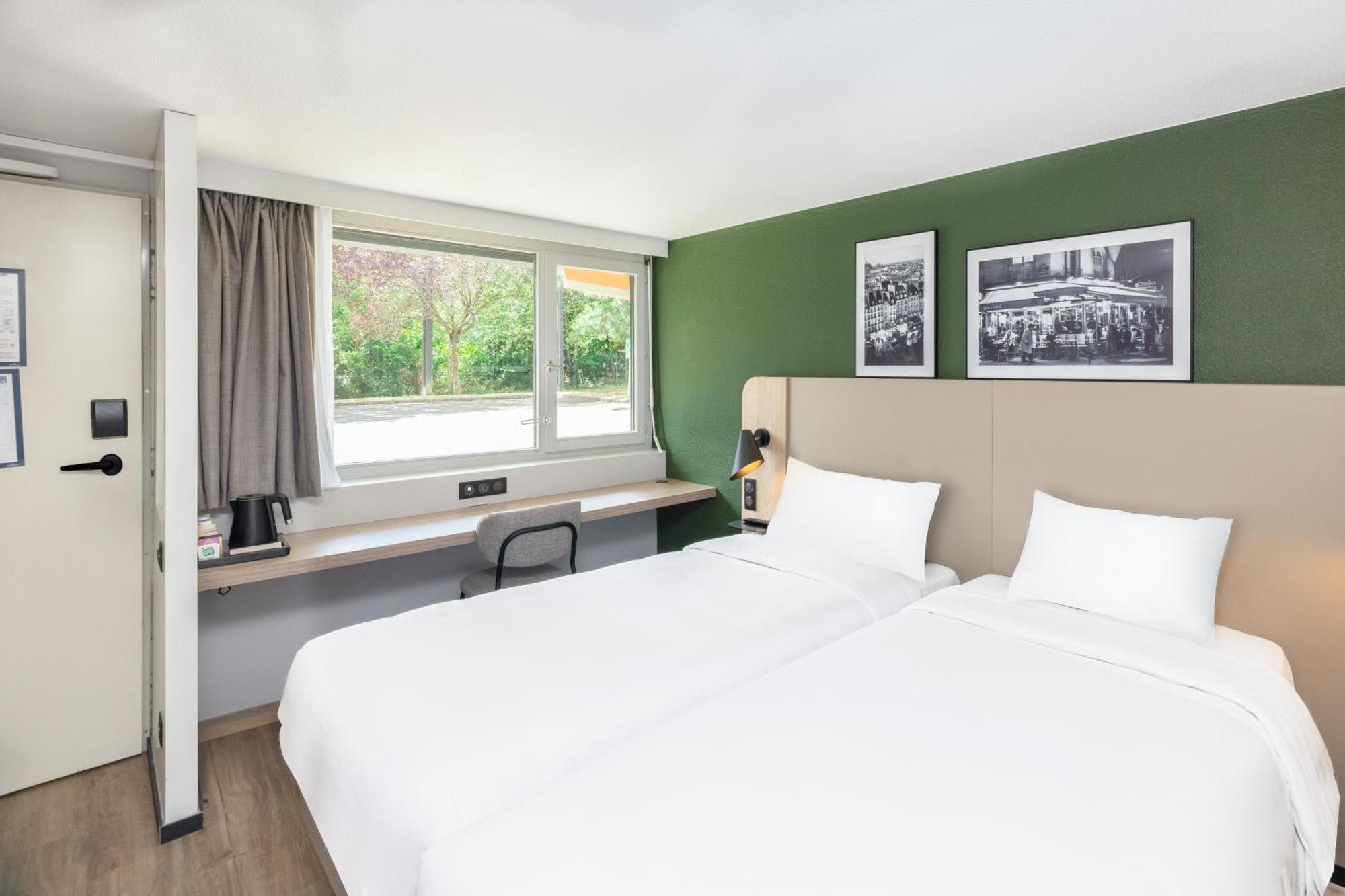 Campanile Les Ulis - Courtaboeuf Hotel Kültér fotó